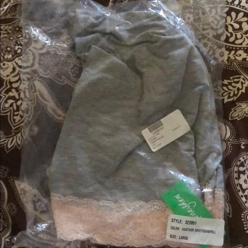 Honeydew chemise. NWT NIP L